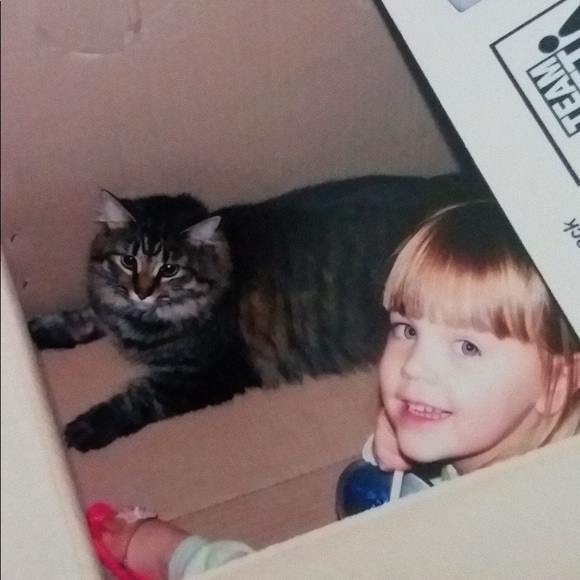 Meet your Posher, Annemargaret - Picture 1 of 1